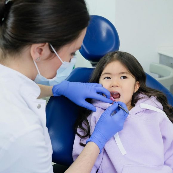 Kids Dentist in Abu Dhabi: First Visit, What to Expect, and How to Prevent Cavities