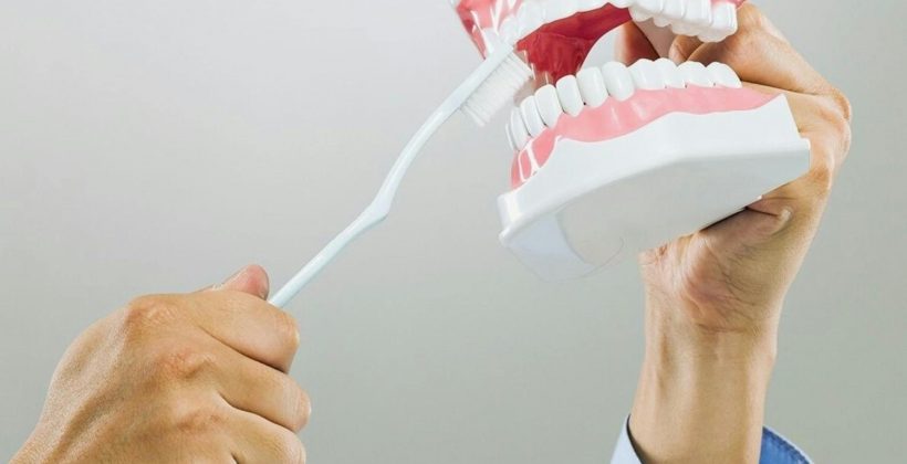 What Is The 2-2-2 Rule In Dentistry? (And How To Use It For Healthier Teeth)