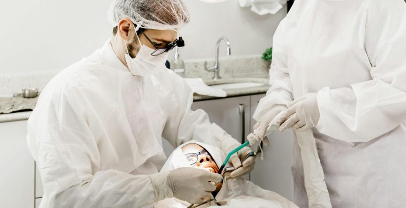 Wisdom Tooth Infection Symptoms: When to Worry and What to Do First in Abu Dhabi